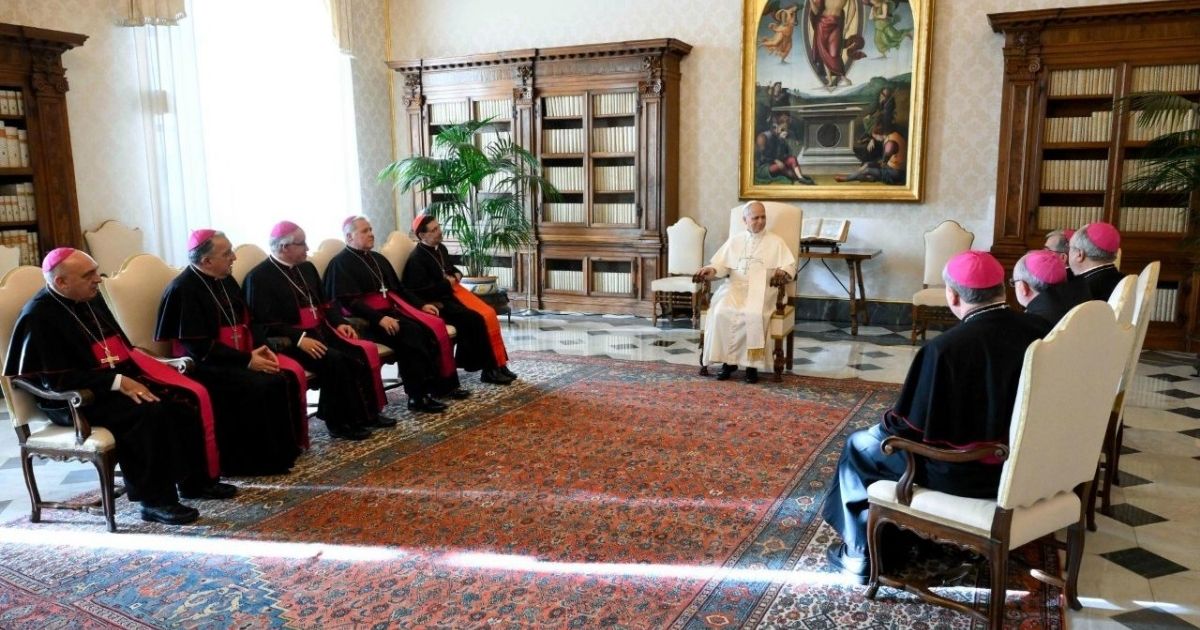 Papa com os bispos espanhóis, 18novembro 2026. Foto VATICAN MEDIA Papa com os bispos espanhóis, 18novembro 2026. Foto VATICAN MEDIA