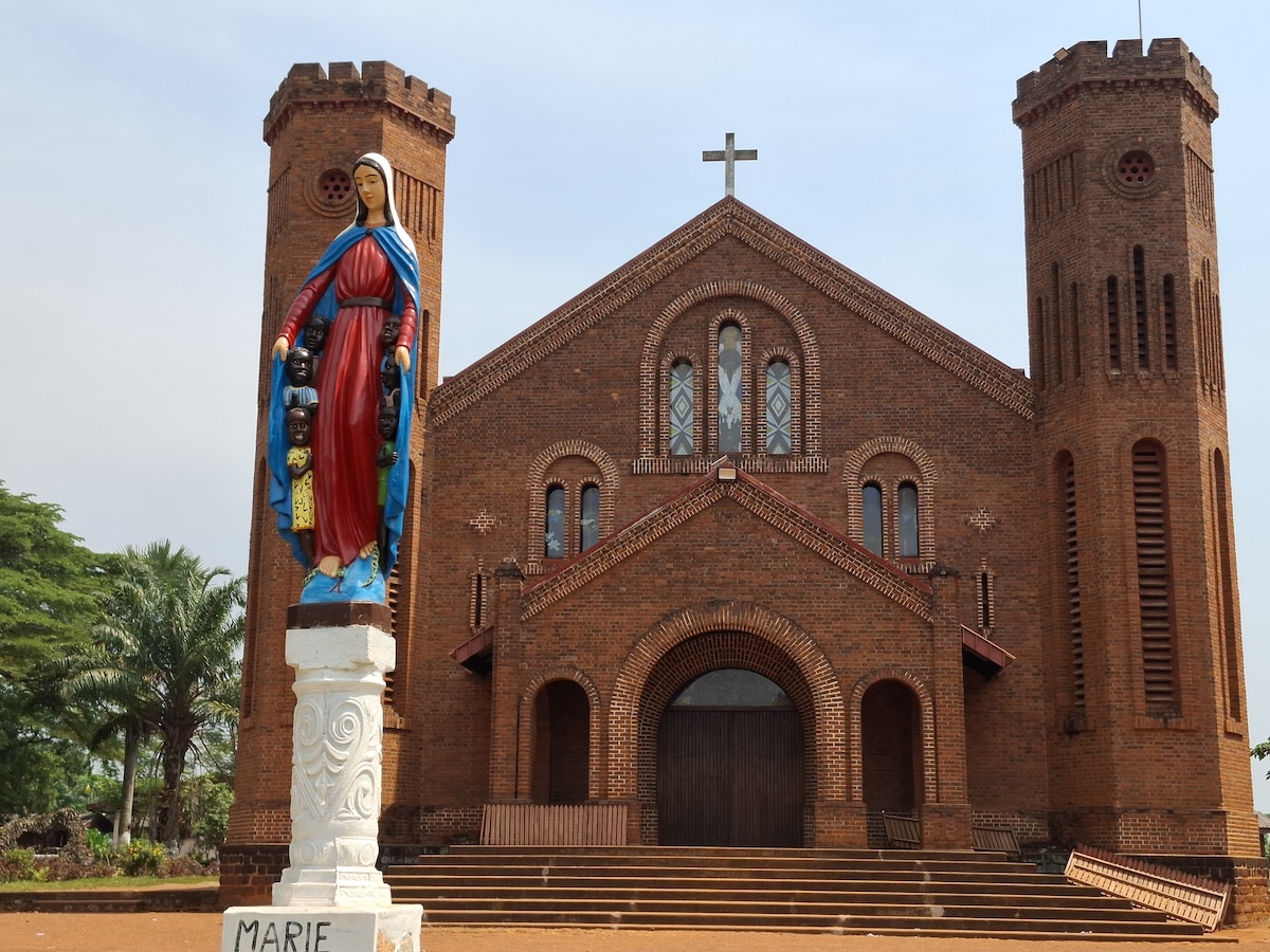 República Centro-Africana, Catedral de Mbaiki. Foto © Tony Neves