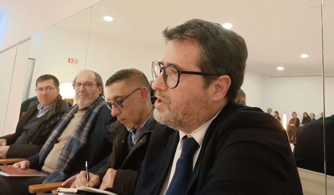 Habitar o desabrigo