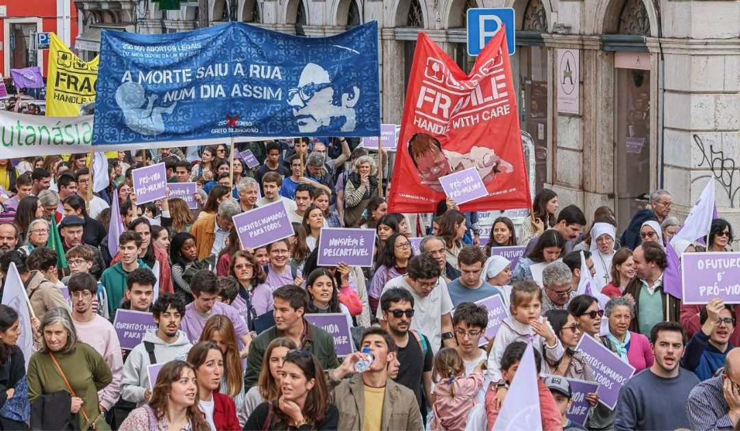 Líderes religiosos e civis condenam ataque durante Marcha pela Vida