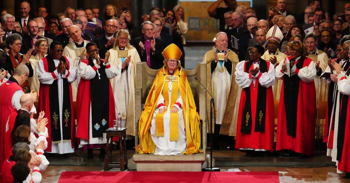 Sarah Mullally na sua tomada de posse, 25 março 2026. Foto Archbishop of Canterbury