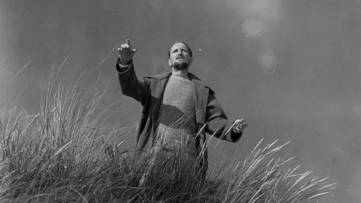 Longe dos holofotes da capital, o Cineclube exibiu em 1970 pela primeira vez filmes como A Palavra (1964), entre outras obras do afamado e mal conhecido realizador, Carl Dreyer. cinema