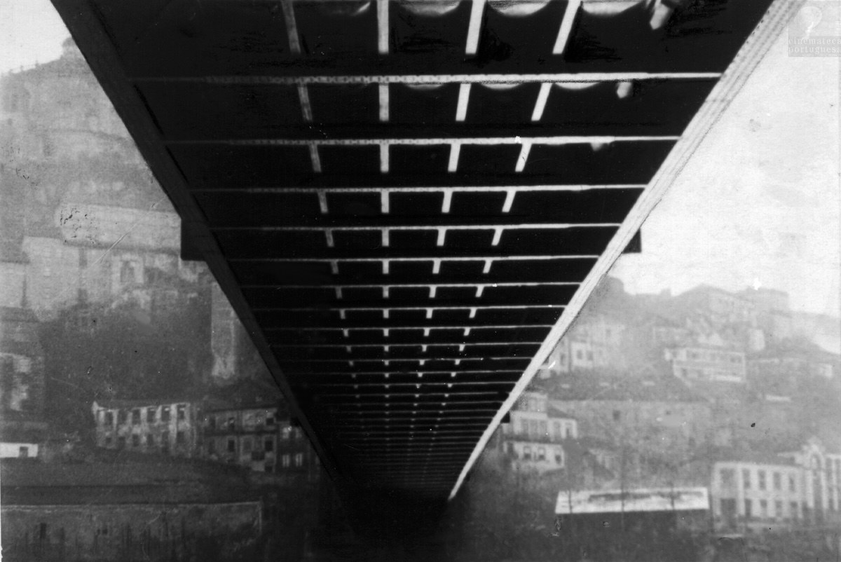 Imagem de Douro, Faina Fluvial (1937), de Manoel de Oliveira. cinema filme