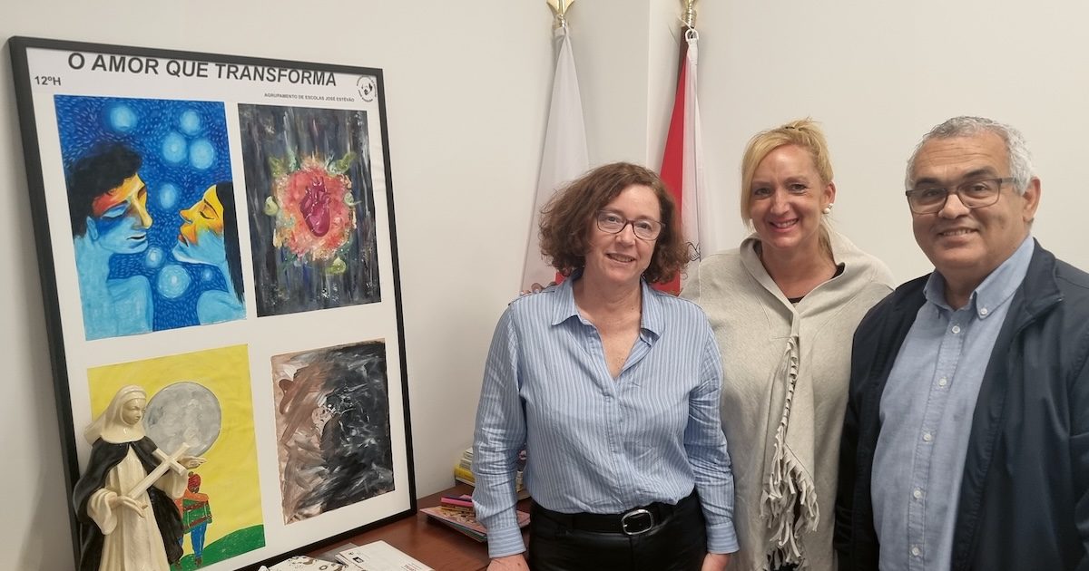 Dora Graça é coordenadora do Núcleo de Atendimento às Vítimas de Violência Doméstica, Délcia Pereira é assistente social e José Vaz é diácono e presidente da Cáritas de Aveiro.