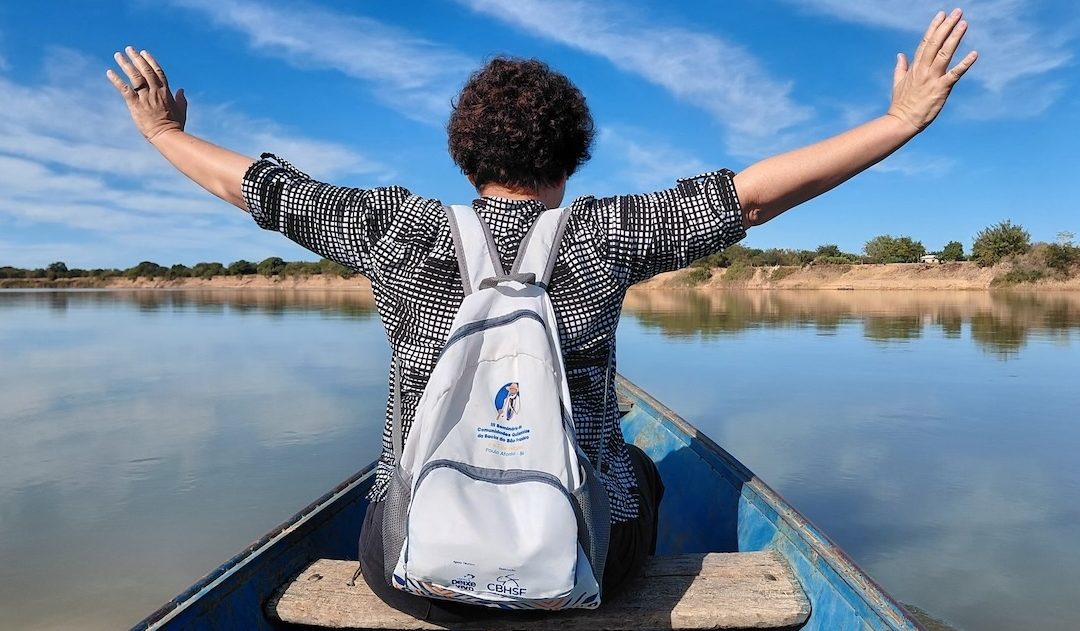 Superar dicotomias entre os que “só rezam” e os que “só lutam”
