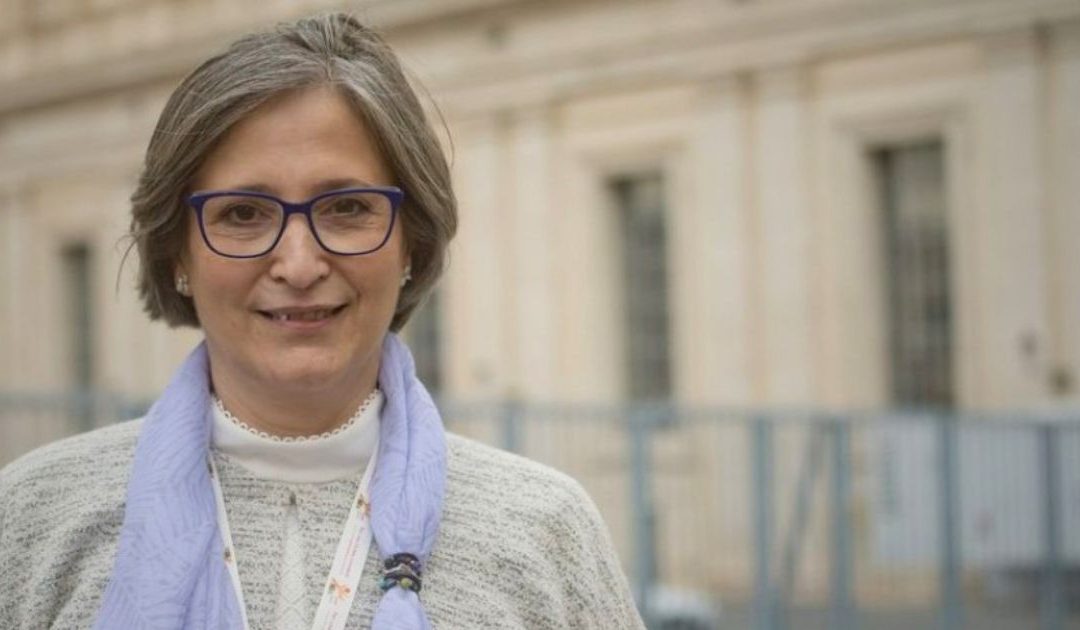 Teóloga Cristina Inogés abre ciclo de encontros “Passos Sinodais”
