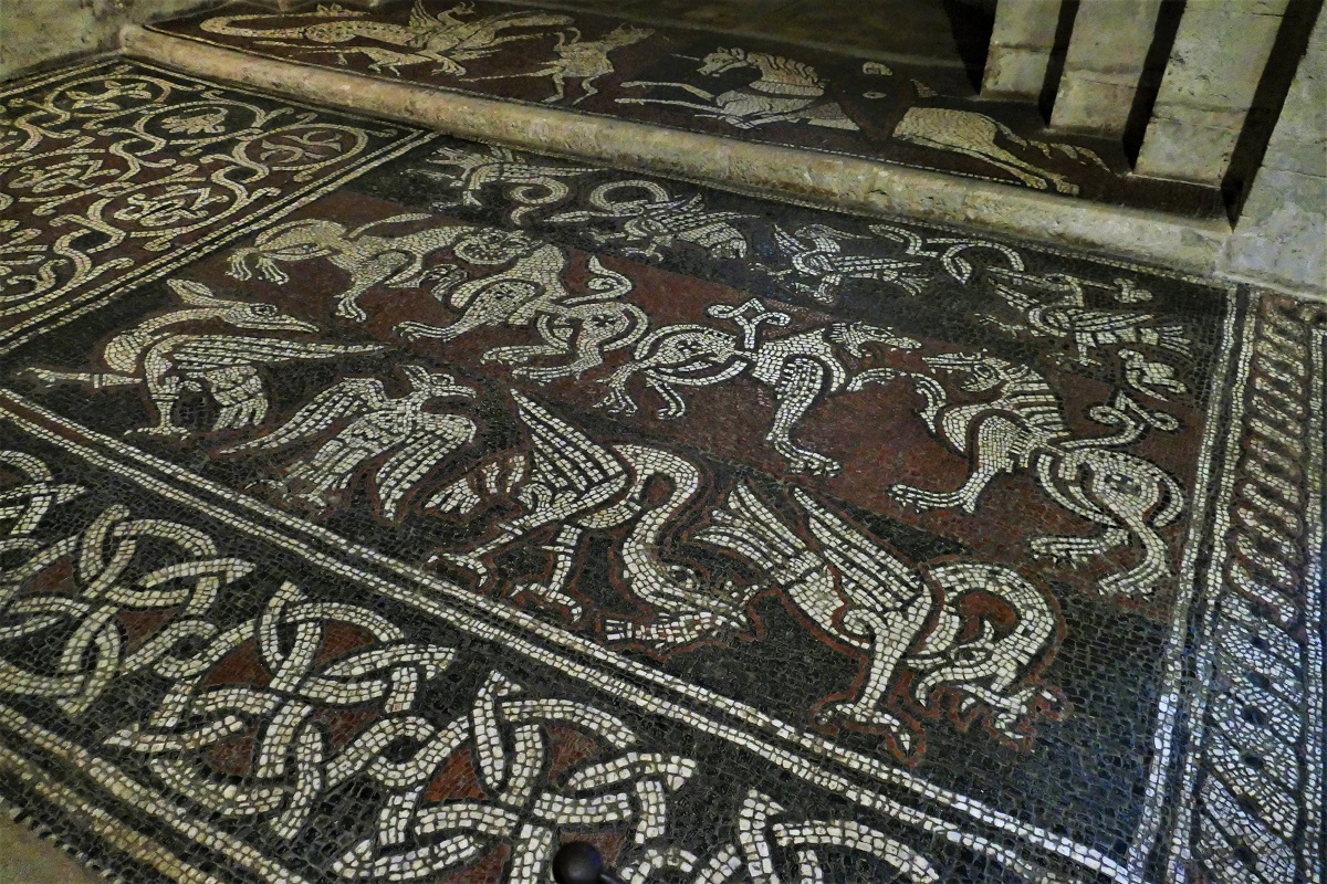 Mosaico pavimental (séc. XII)