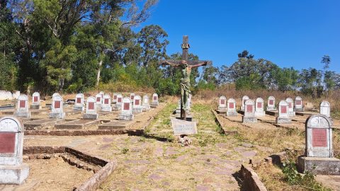 4-2-cemitério da Huila
