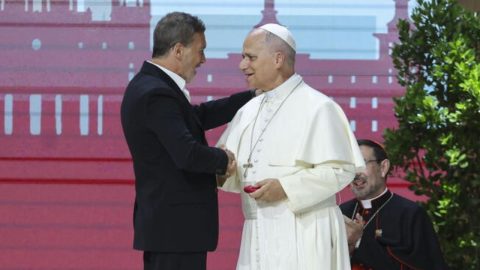 António Banderas e Leão XIV
