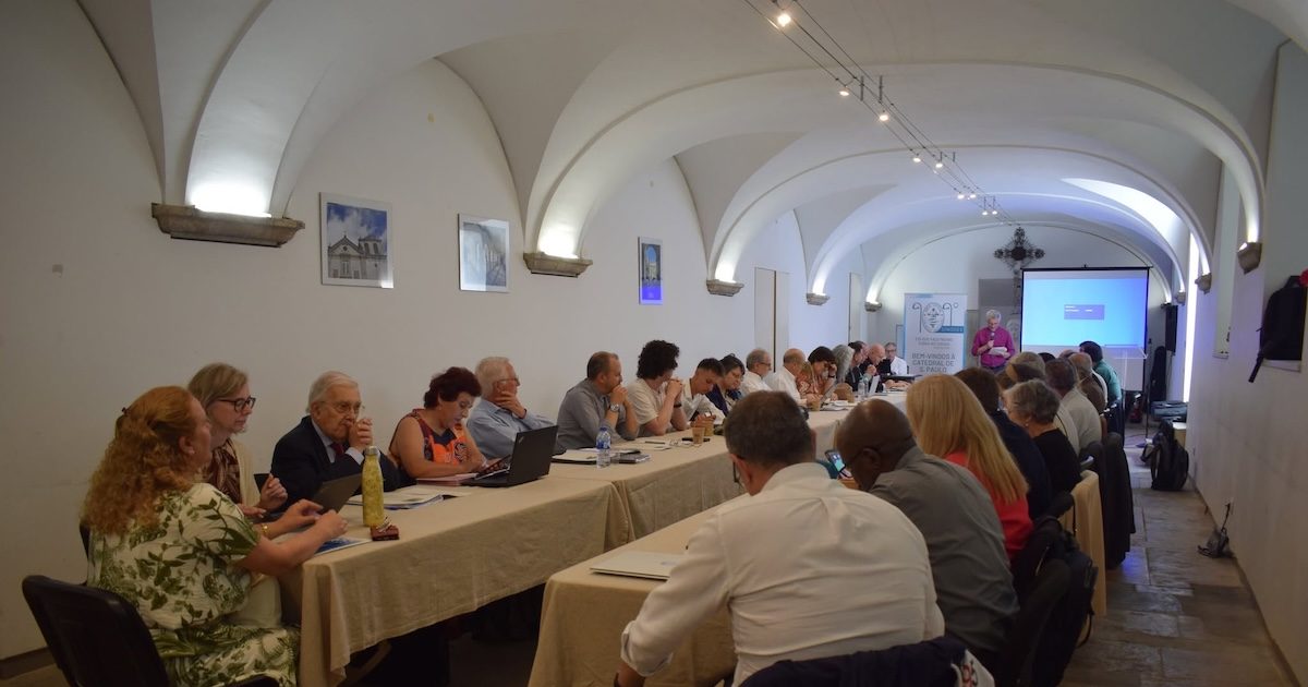 IgrejaLusitanaSínodo2 Sínodo da Igreja Lusitana, decorreu na catedral da Igreja Lusitana, em Lisboa, entre quarta-feira e sábado. Foto retirada da página de Facebook da Igreja.