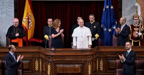 O que deixa Leão XIV em Espanha? Papa Leão aplaudido no Congresso dos Deputados, 8 junho 2026. Foto Vatican Media