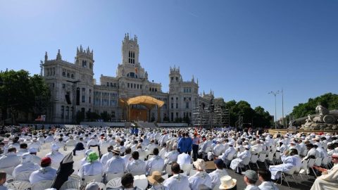 Papa Leão XIV celebrou a missa do Corpo de Deus, na Praça de Cibeles, no centro da capital espanhola. Foto © Vatican Media. Madrid