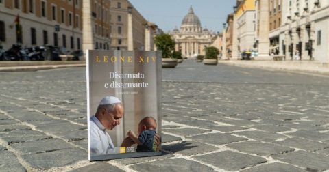 Livro Disarmata e disarmante Foto Vatican Media