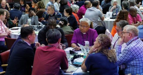 Comunhão Anglicana faz uma (última?) tentativa para salvar a unidade Membros do Conselho Consultivo Anglicano em discussões em grupo Neil Turner para a CCA