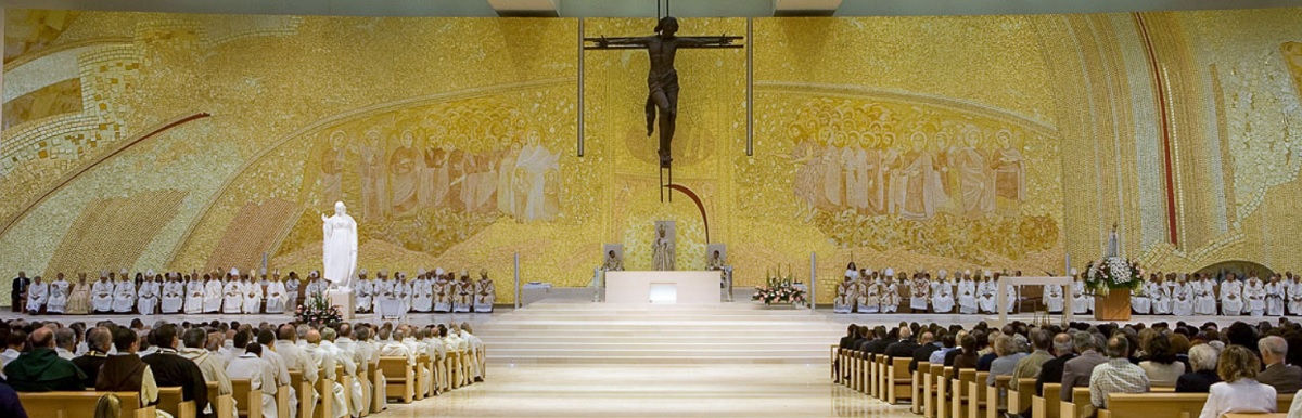 Santuário da Santíssima Trindade, Fátima