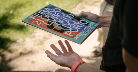 Entre 144 stands, há também espaço para os livros religiosos Feira do Livro do Porto Foto João Pedro Rocha Porto