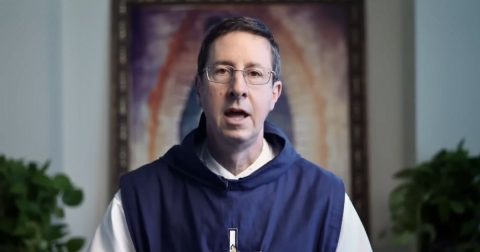 Padre John Mary Foster Foto @FredSimonTLM