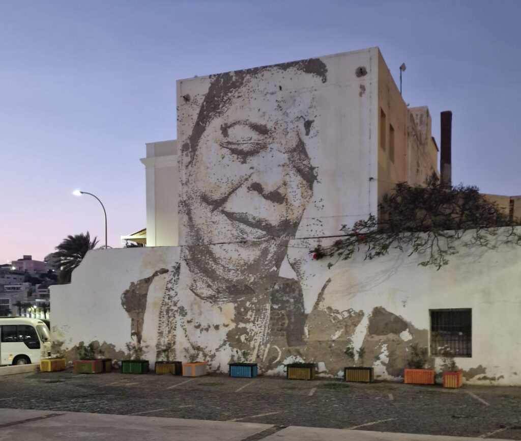 O retrato de Cesária Évora, ao anoitecer. Foto Clara Raimundo