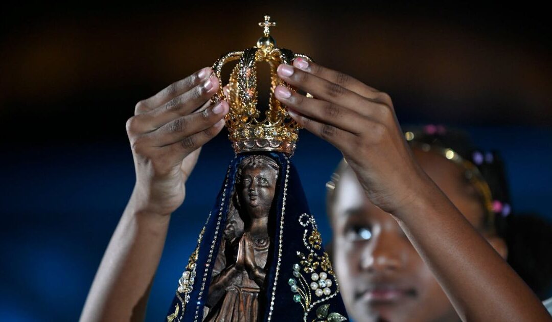 Nossa Senhora Aparecida no centro da disputa eleitoral brasileira
