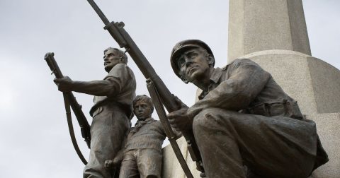 Sculptures of War Memorial, Port Sunlight , Merseyside, England, UK Foto Mike Bird de Pexels