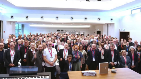 Uma Igreja sinodal não se fica pela consulta Simposio Sinodo-Wels Austria