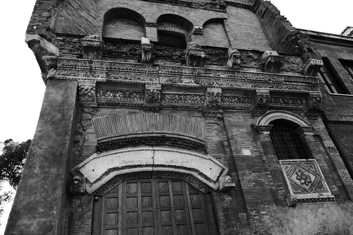 Casa dei Crescenzi, Roma.