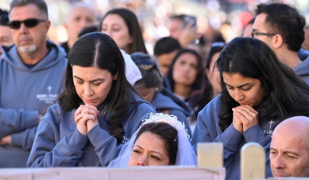 Leão XIV: “Por mais ferida que uma família possa estar, pode sempre crescer a partir do amor”
