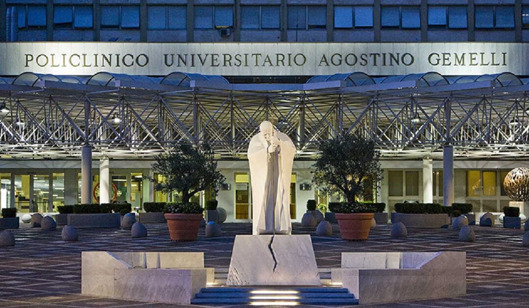 Papa está a recuperar bem e envia mensagem aos participantes sobre a Amoris Laetitia