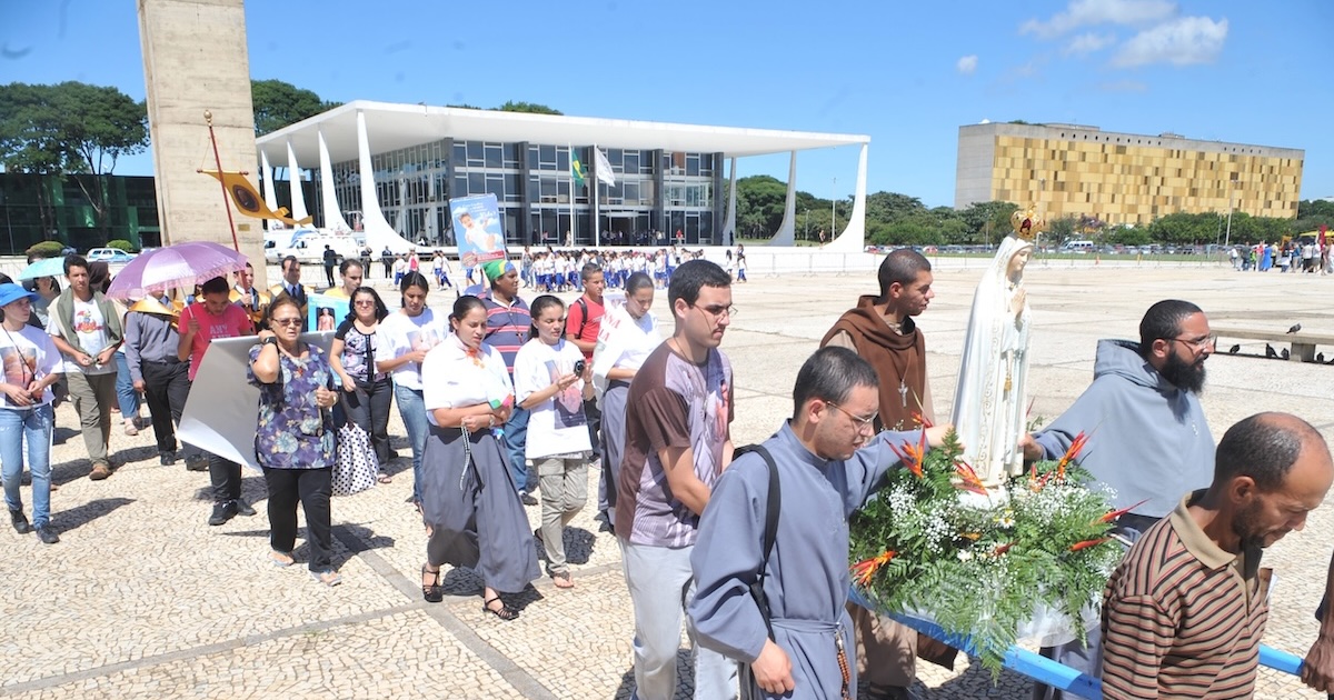 Brasília, aborto, religião e política,