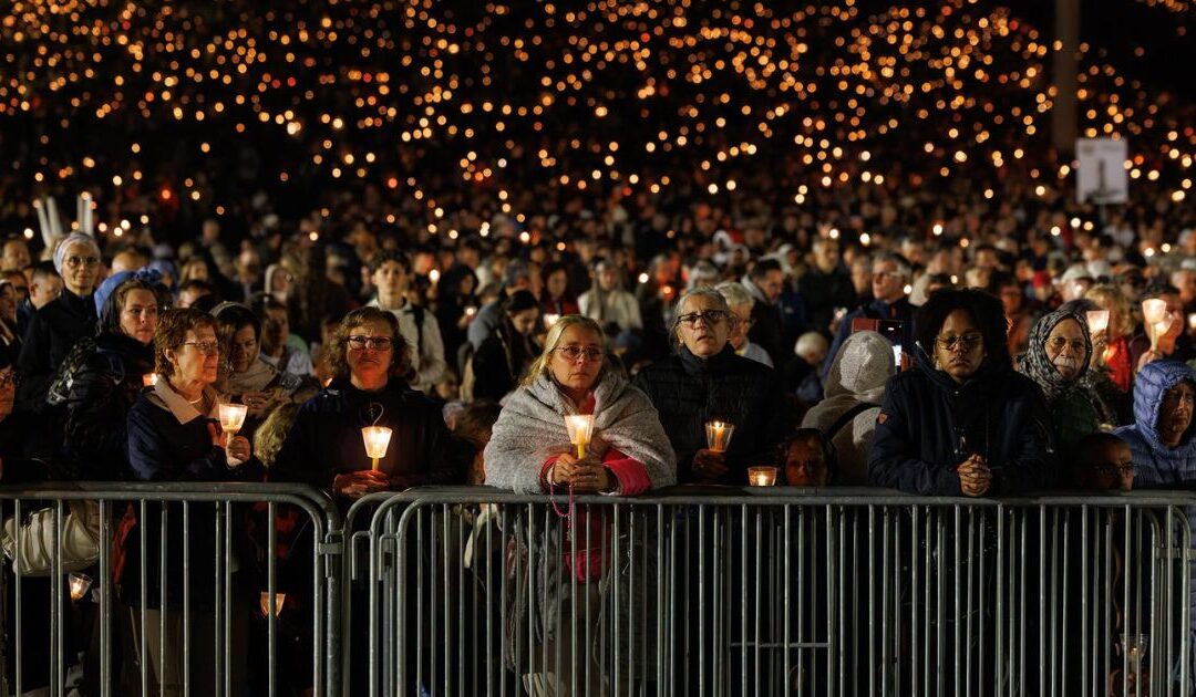 Católicos aumentam em todo o mundo, mas religiosas e seminaristas continuam a diminuir