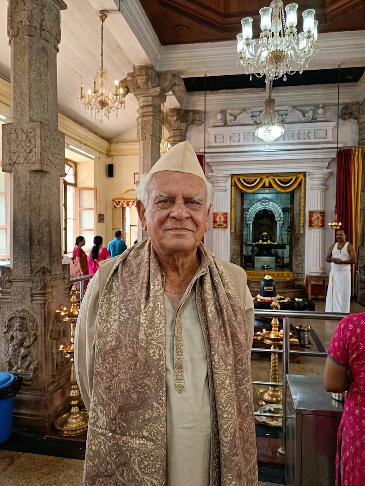 Narana Coissoró, hinduísmo, Índia, Goa, templo hindu Shree Mangesh